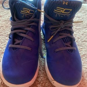 Tennis Shoes - Currys